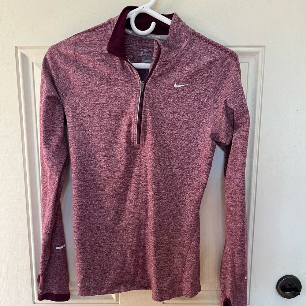 NIKE 1/4 Zip 😍